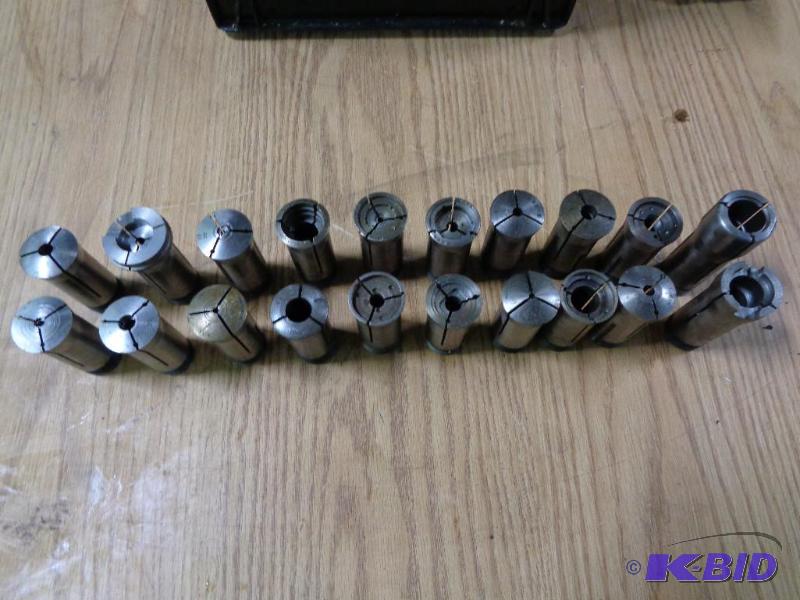 lot 30 image: Lathe Tooling