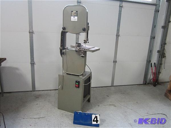 14&quot Woodcutting Band Saw. Consignor stat...