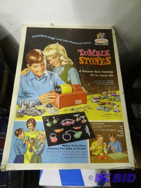 lot 130 image: Rapco Tumble Stones Kit...