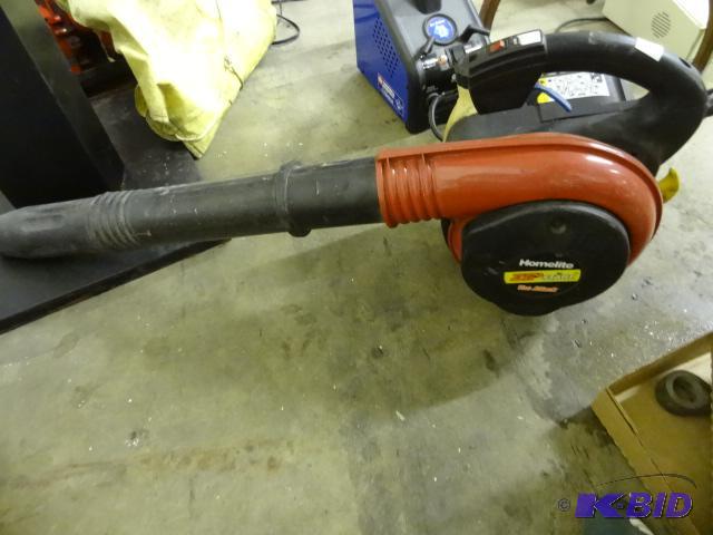 lot 144 image: Homelite Zipstart Vac Attack. Blower 2 Cycle...