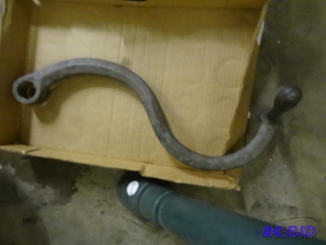 lot 148 image: Brass Crank Handle...