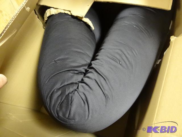 lot 176 image: Black Futon Mattress. Store Return...