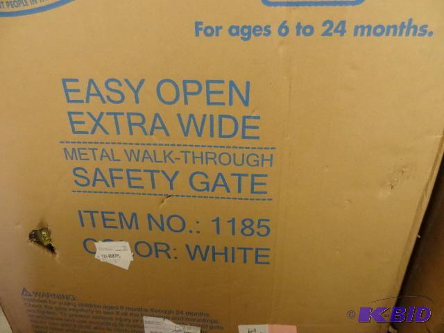 lot 178 image: Regal Metal Walk Thru Safety NO 1185 Store Re...