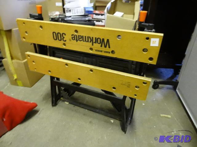 lot 32 image: Black & Decker Workmate 300...
