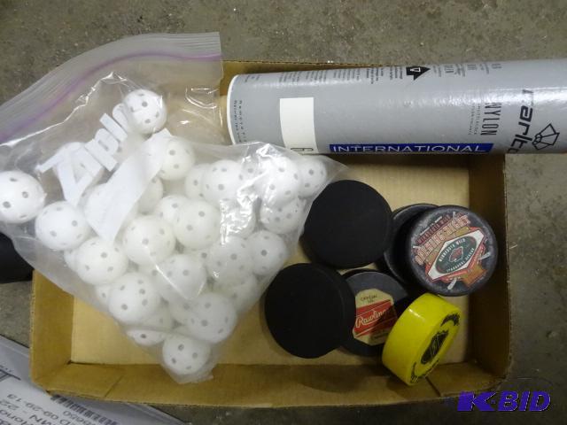 lot 54 image: Carlton Shuttlecocks, Mini Wiffleballs and Mi...