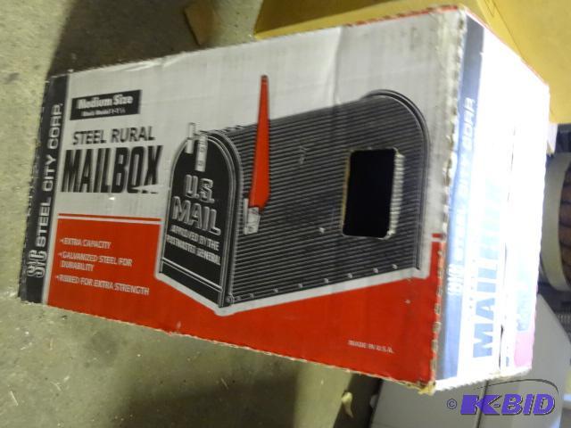 lot 61 image: Mailbox-Med. Size Black...