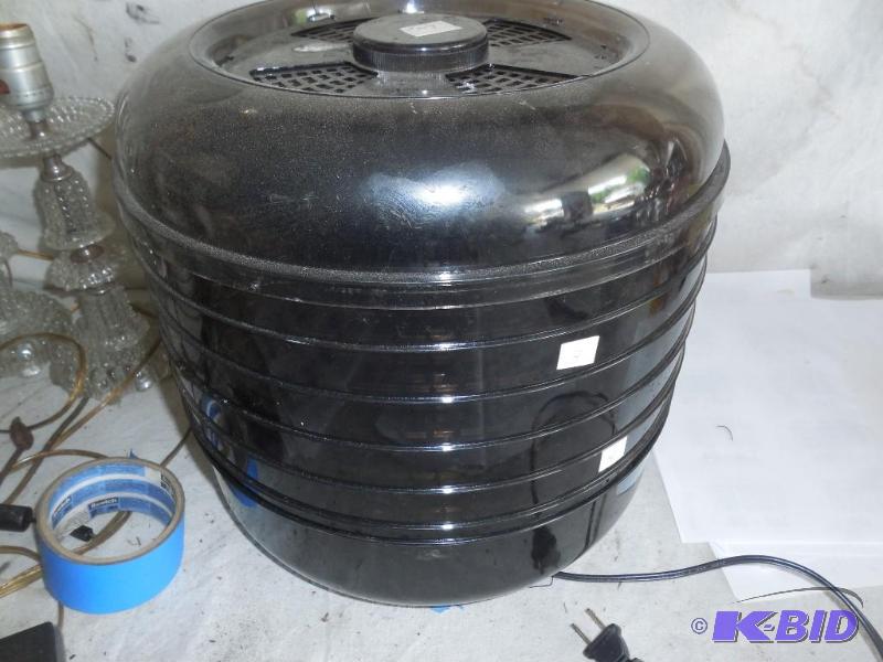 lot 100 image: Dehydrator...