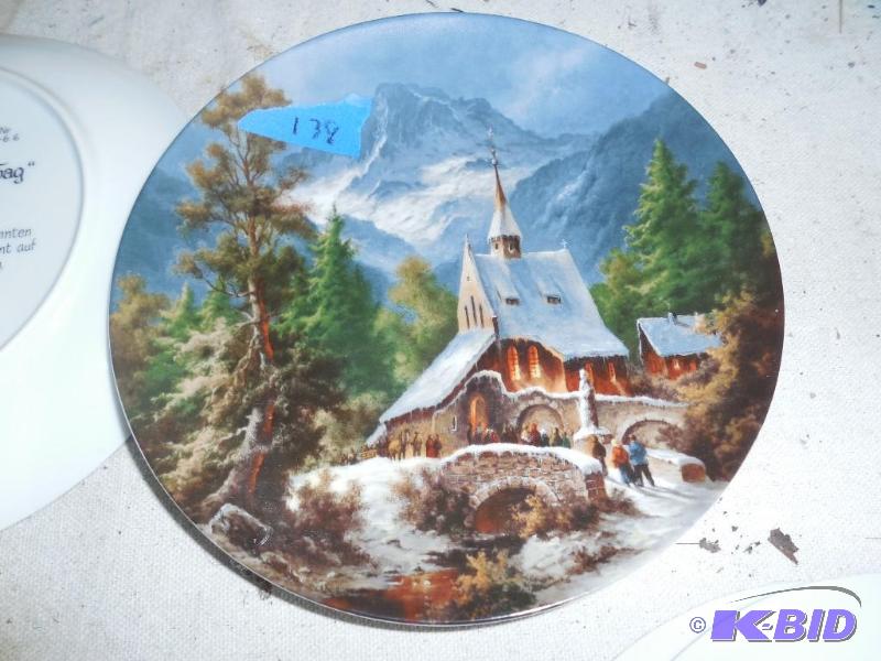 lot 138 image: 1988 German collector plates, says" Auf ...