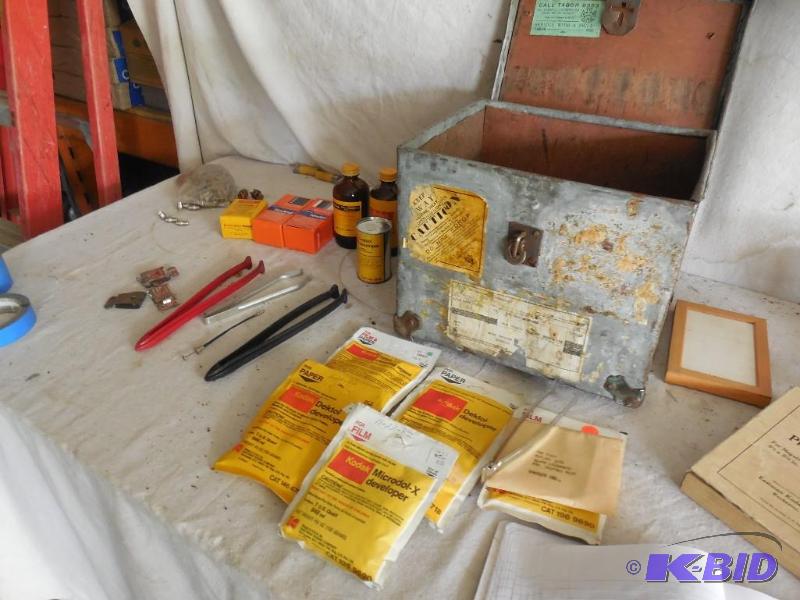 lot 176 image: Photo developing equipment...