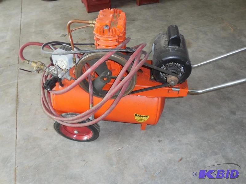 lot 185 image: Gould Air compressor, works. might need some ...