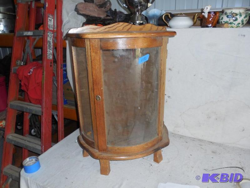 lot 188 image: Oak display cabinet missing glass shelf. ...