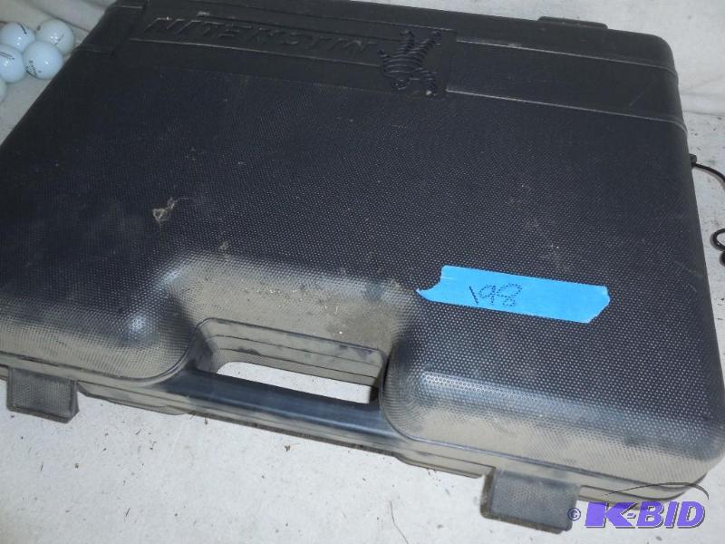 lot 198 image: Car care kit...