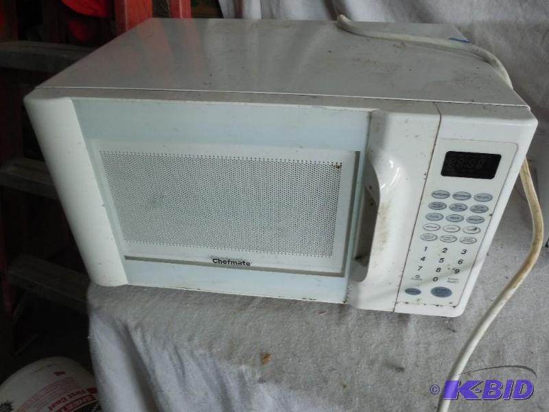 lot 29 image: Chefmate&nbspMicrowave....