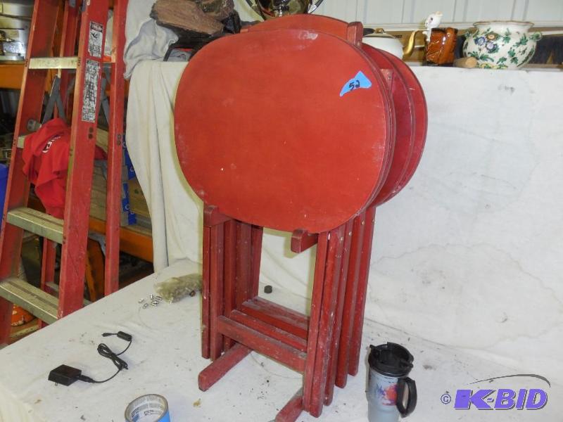 lot 52 image: 4 Wood t.v. trays with stand...