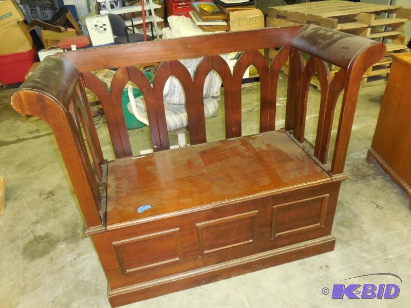 lot 58 image: Wood bench....