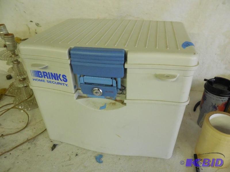 lot 67 image: Brinks home security box no key 16" x 12...