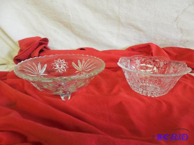 2 Glass bowls...