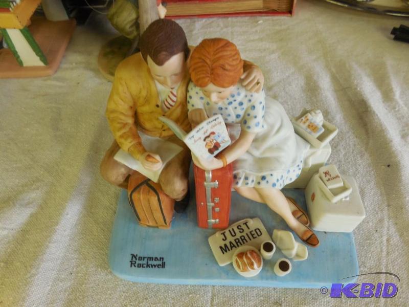 Norman Rockwell &quotNewlyweds&quot figurin...