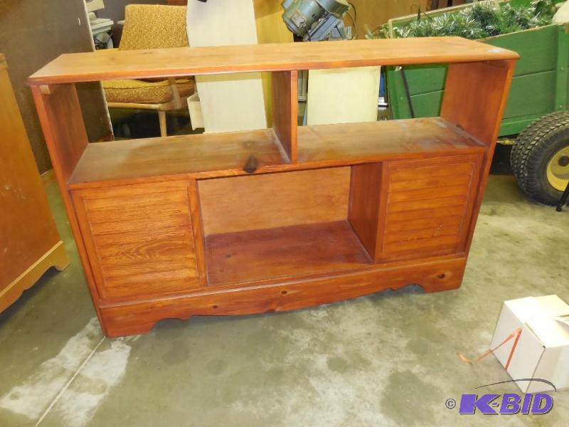 Maple wood stereo cabinet t.v stand with sli...