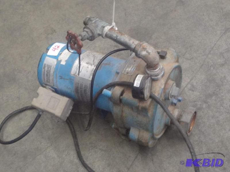 lot 42 image: GE 115Volt 13HP Single Phase Electric Pump (...