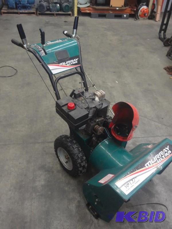lot 43 image: Murray Ultra Two-Stage 27" Snow Blower W...