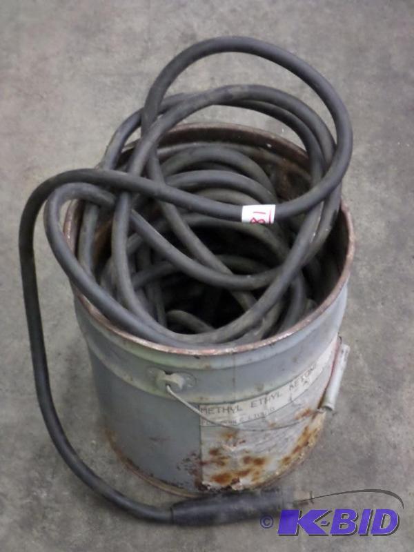lot 81 image: Bucket With Heavy Duty 60ft Welding Cable...
