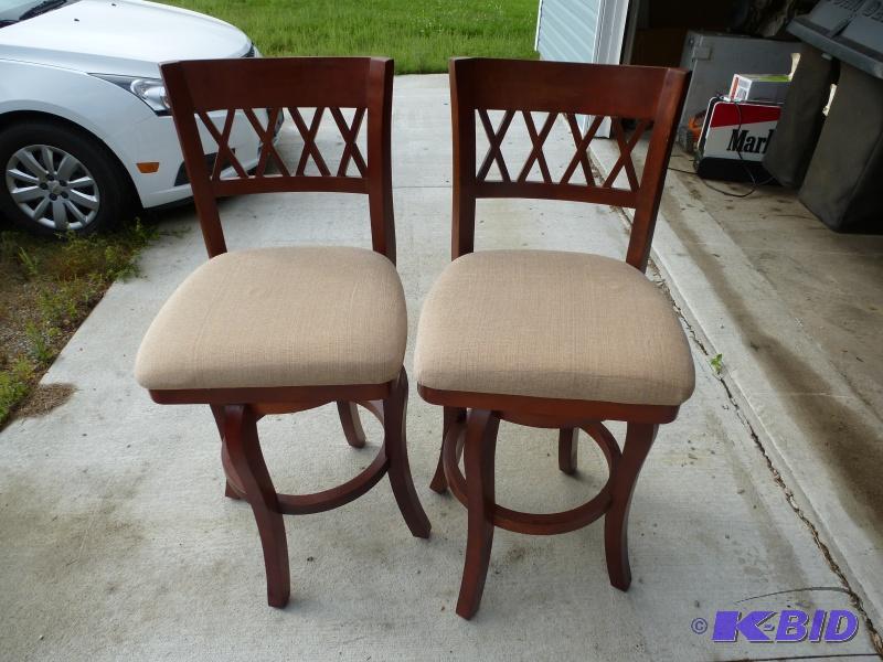 lot 15 image: High Back bar stools Cherry wood finish swiv...