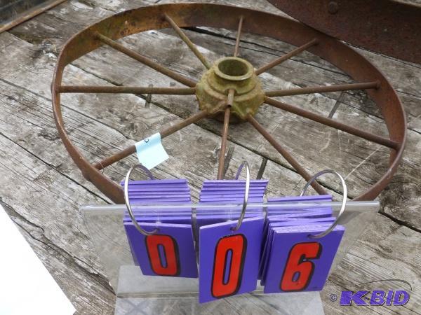 lot 6 image: Single vintage steel wagon wheel. 25 34"...