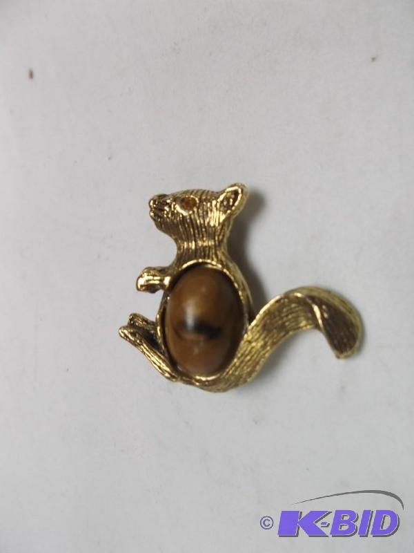 Gold Tone Squirrel With Wood Acorn Brooch Pin...