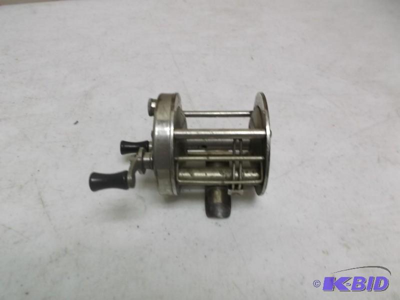 South Bend Quality Tackle Fishing Reel, Untes...