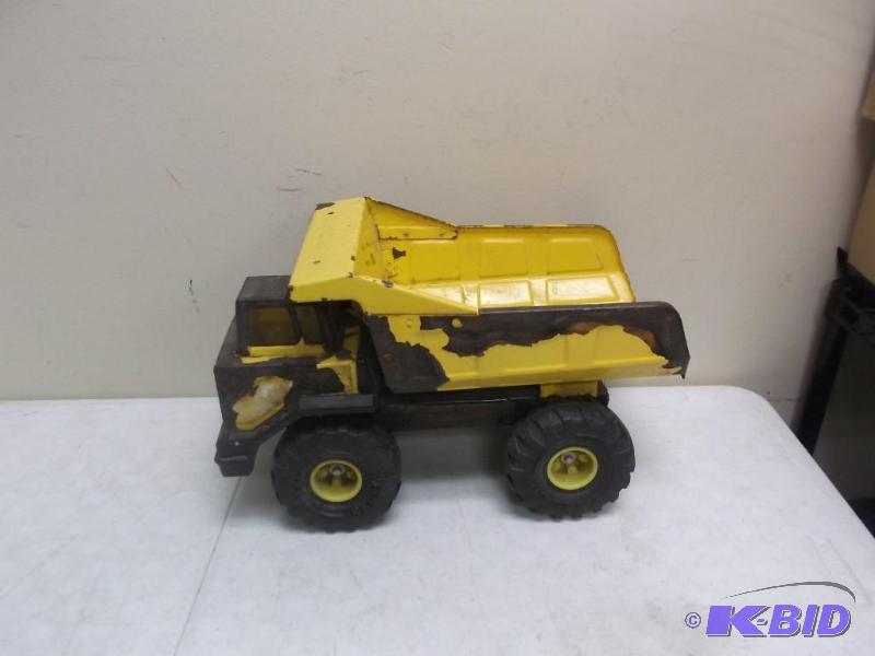 Tonka Dump Truck, Has Rust Wear...