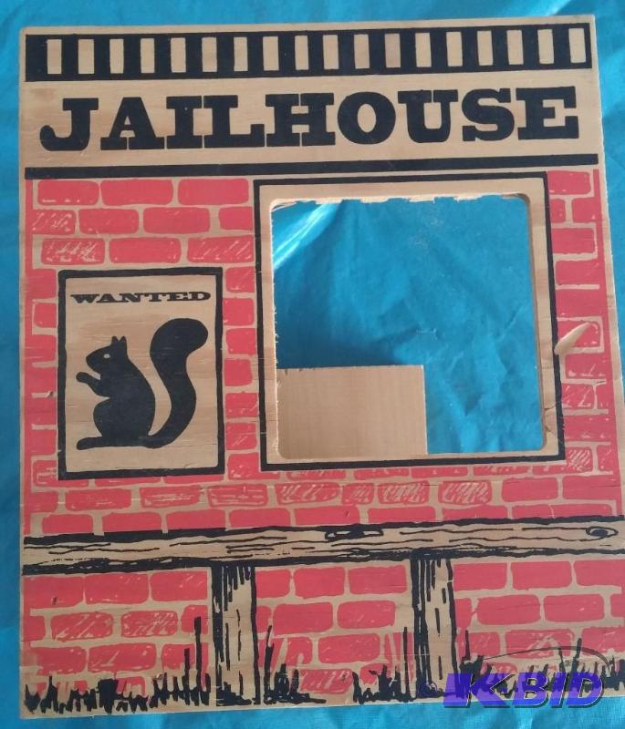 Squirrel Corn Holder--Jail...