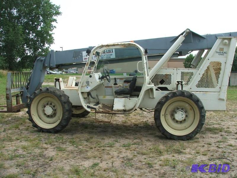2000 Terex TH842C Telehandler Forklift 8000lb Capacity