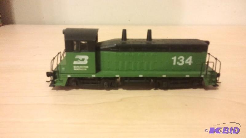 1966 Burlington Northern 134 Locomotive-HO Sc...