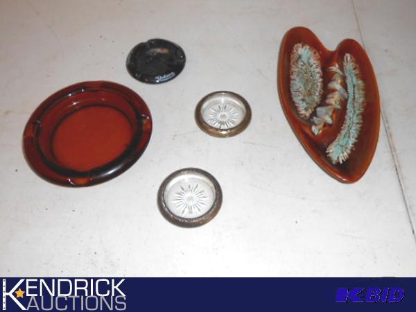 lot 129 image: Lot of Vintage Ash Trays