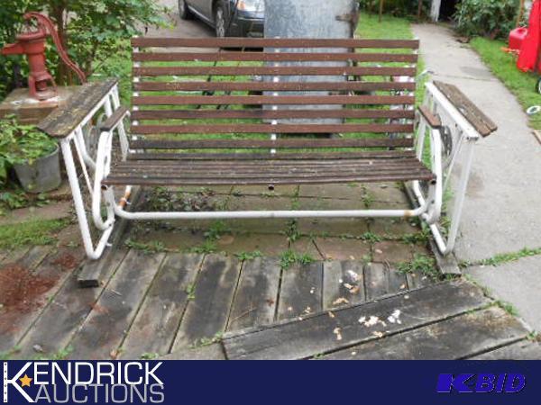 lot 157 image: Vintage Metal and Wood Bench Swing