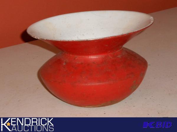 lot 190 image: Antique Cast Iron Spittoon