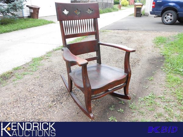 lot 207 image: Antique Rocking Chair