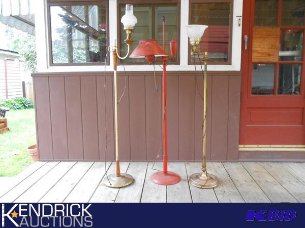 lot 209 image: Lot of 3 Vintage Floor Lamps