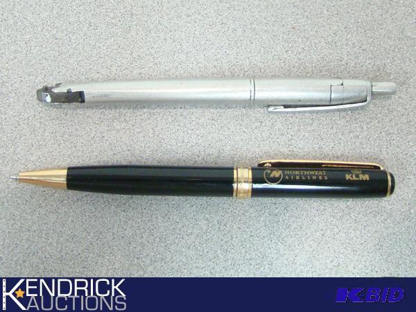 lot 229 image: Vintage Pen and Pen Knife