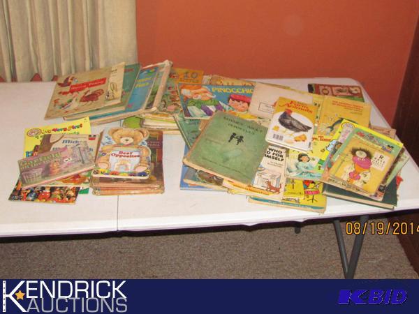 lot 28 image: Vintage Childrens Books
