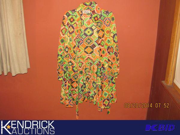 lot 78 image: 60s Womens shirt Loud