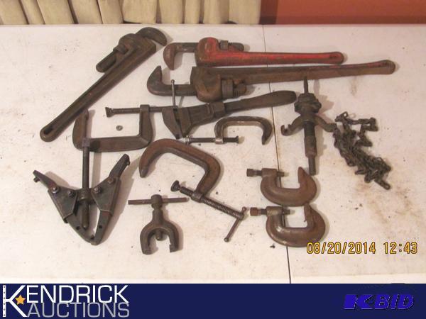 lot 89 image: Large lot of Vintage Tools