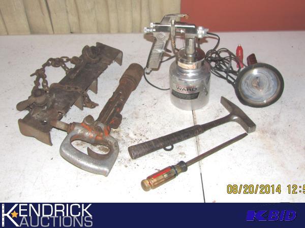 lot 97 image: Lot of Misc.Vintage Tools