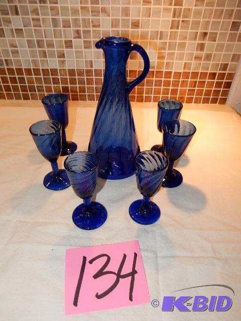 Decanter and cordials