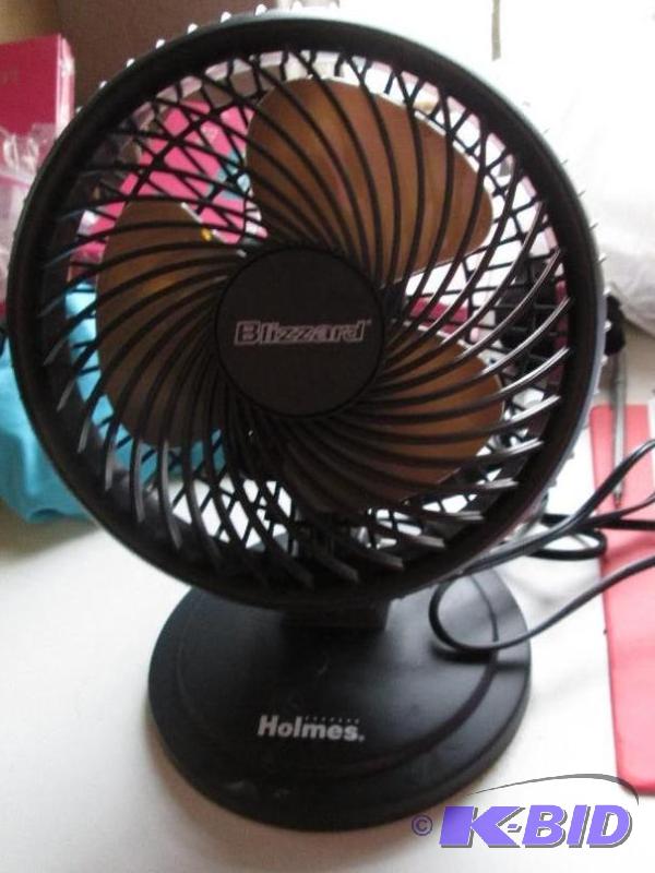 holmes blizzard oxcillating power fan has bee...