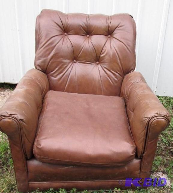Brown vinyl chair, relatively good condition...