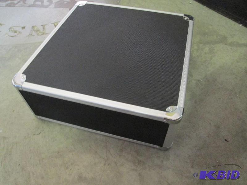 Vaultz studry door velcro and adjustable comp...
