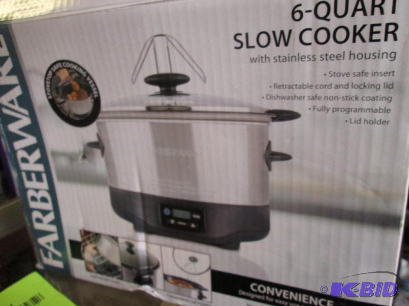 Farberware slow cooker, with recipe book- not...