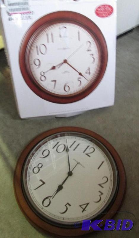howard miller clock- auto daylight-savings...